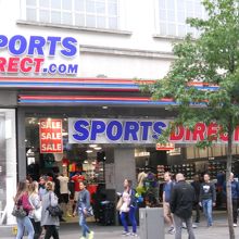 スポーツ用品がお安く購入できます By Gardenia スポーツダイレクト ロンドン オックスフォード ストリート プラザ店 のクチコミ フォートラベル スポーツ用品がお安く購入できます By Gardenia スポーツダイレクト ロンドン オックスフォード ストリート プラザ店 のクチコミ フォートラベル