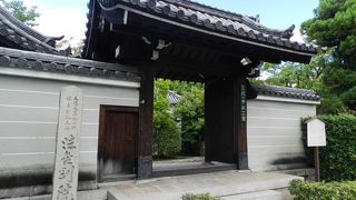 関西花の寺霊場の一つ『法金剛院』