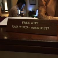 Wi-Fiはロビーとレストラン付近しかつながらないけどね、、