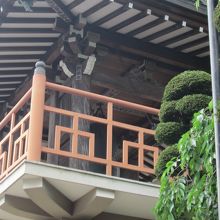 宝蔵寺の鐘楼門の上にある鐘です