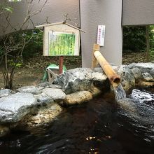 抹茶アイスと同じテイストの露天風呂