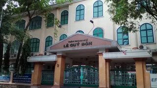 何も無い、ただの学校