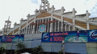 ピンクの教会とセットで…