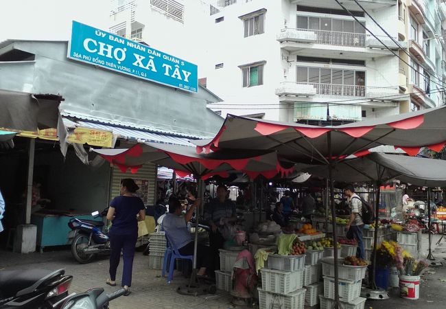 路上の露店市場