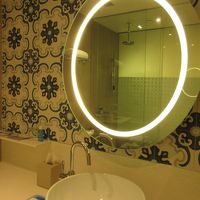 最低限必要なものだけのバスルーム