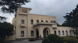 アールデコ洋式の雰囲気の良い美術館