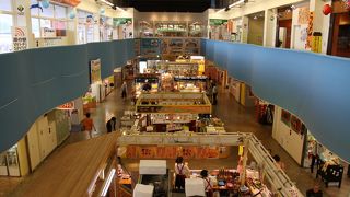 伊東湊近くの大きな道の駅です