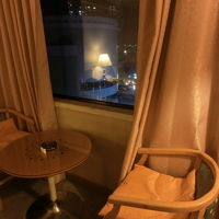 椅子２脚とテーブルもあります。