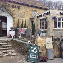 かわいらしいレストラン