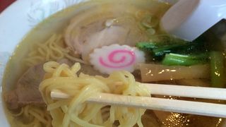 黄金塩ラーメンが美味しい