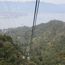 獅子岩展望台に向かうロープウェイ