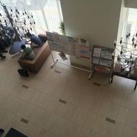 吹き抜けのロビー