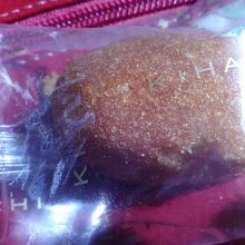 ふわふわの焼き菓子です。