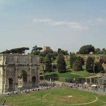 「コンスタンティヌスの凱旋門」