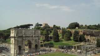 ローマの凱旋門；「コンスタンティヌスの凱旋門」