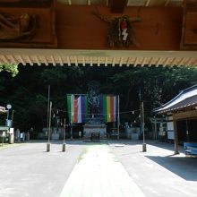 大きなお不動様