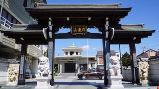 芭蕉の句碑、萩塚