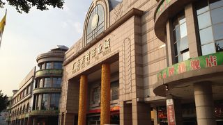 中国茶の卸問屋の集まるビル