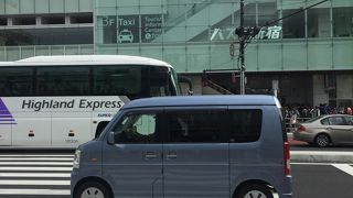 高速バスのターミナル