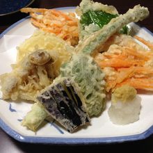 旬野菜の天麩羅の盛り合わせ1200円