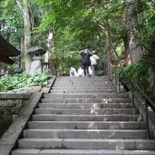 階段が続きます