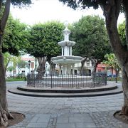 サン・クリストバル・デ・ラ・ラグーナ歴史地区にある広場の一つ