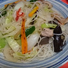 裏メニューの焼きビーフン