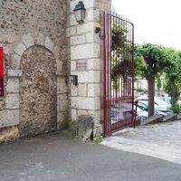 入り口は少しわかりにくいところにありました