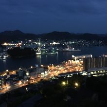 夜景もキレイ。花火大会の時は特等席かも&#8265;?