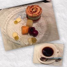 抹茶のアイスのダックワーズ、マンゴーはメチャあま ♪