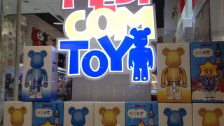 ベアブリックがいっぱい