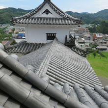 天守に連なる櫓は昔のもので重要文化財