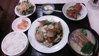 ラーメン、１品料理の他、13種類の定食もある浜松駅北口すぐのアクト通り沿いにある中国又は中華料理店