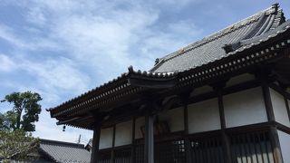 竹林が涼しげなお寺