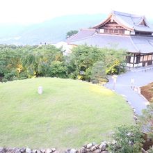 将軍塚と大日堂