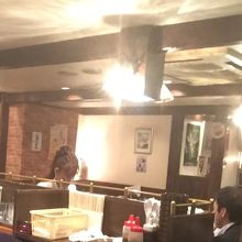 残念ながら禁煙席はありません