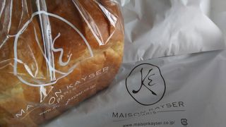 おしゃれなパン屋さん