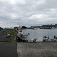 現在の仙崎港の様子です。