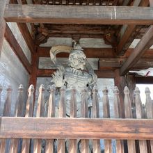 左側が吽形（うんぎょう）様