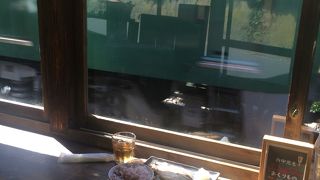 江ノ電見ながらモーニング、稲村ヶ崎のヨリドコロ