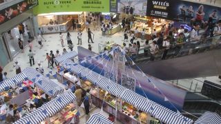 日月光中心広場