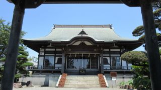 寒川神社隣接・・ゆかりの寺院