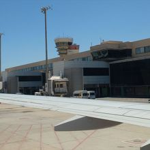グラン・カナリア空港到着。思っていたより大きい空港でした。