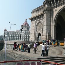 インド門裏側の桟橋