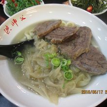 牛肉麺を食べました