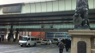 日本橋の中ほどに位置する・・・