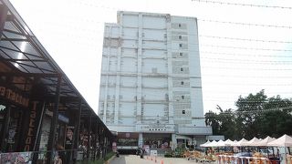 まだ潰れていない