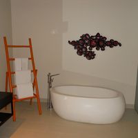 ２ベッドルームタイプはバスルームも２つ。これはメインの方。