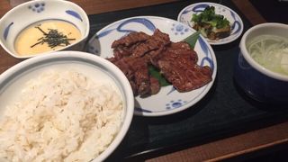 新宿三丁目駅上