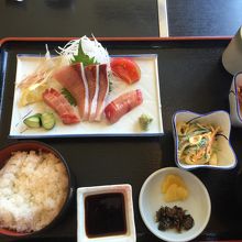 日替わり刺身定食1000円